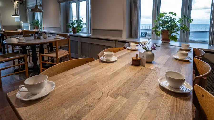 Stranden og hotellet ved Ho Bugt